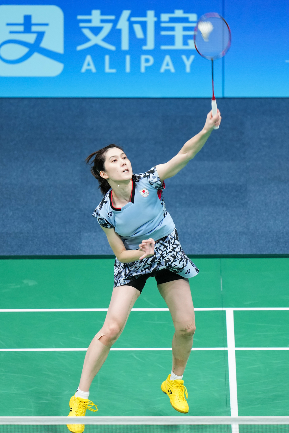 人率先夺冠 人率先夺冠